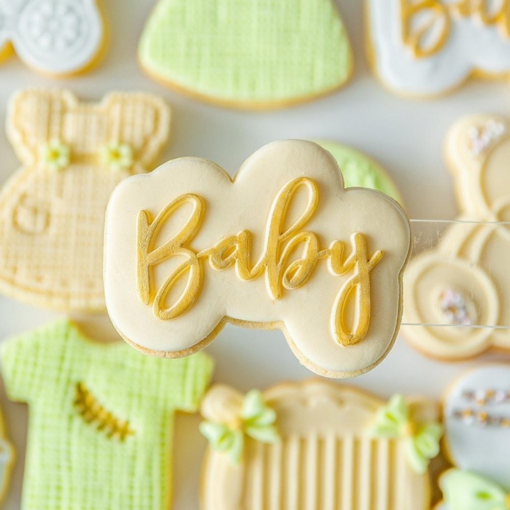 Lovely Sitting Baby Bear Cookie Cutter and Stamp for Baby Birthday Shower  Fondan