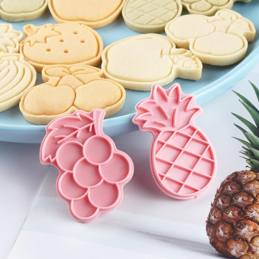 Pineapple Cookie Cutter/Dishwasher Safe