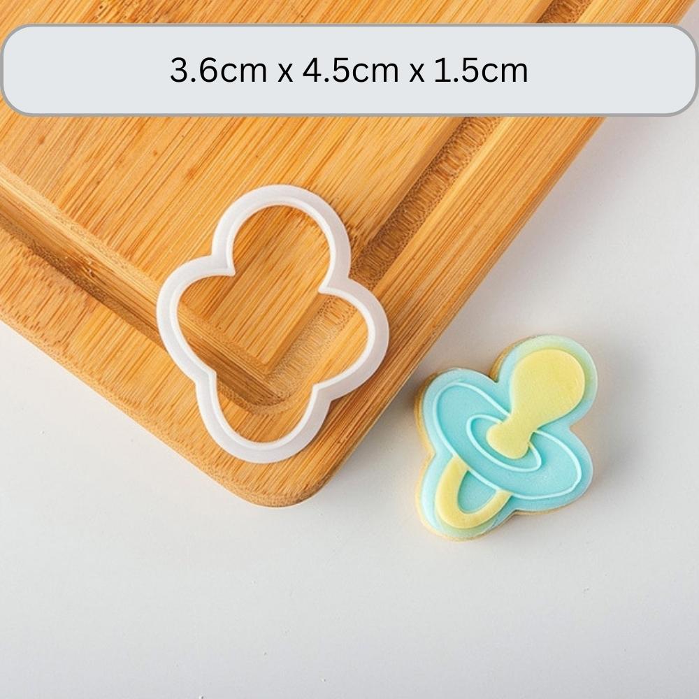 https://www.sillyko.com/cdn/shop/products/its-a-boy-baby-shower-cookie-cutter-stamp-rocking-horse-banner-nipple-bottle-rattle-size-chart-004.jpg?v=1673314838&width=1000